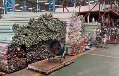 preparing to ship premium galvanized pipes to New Zealand